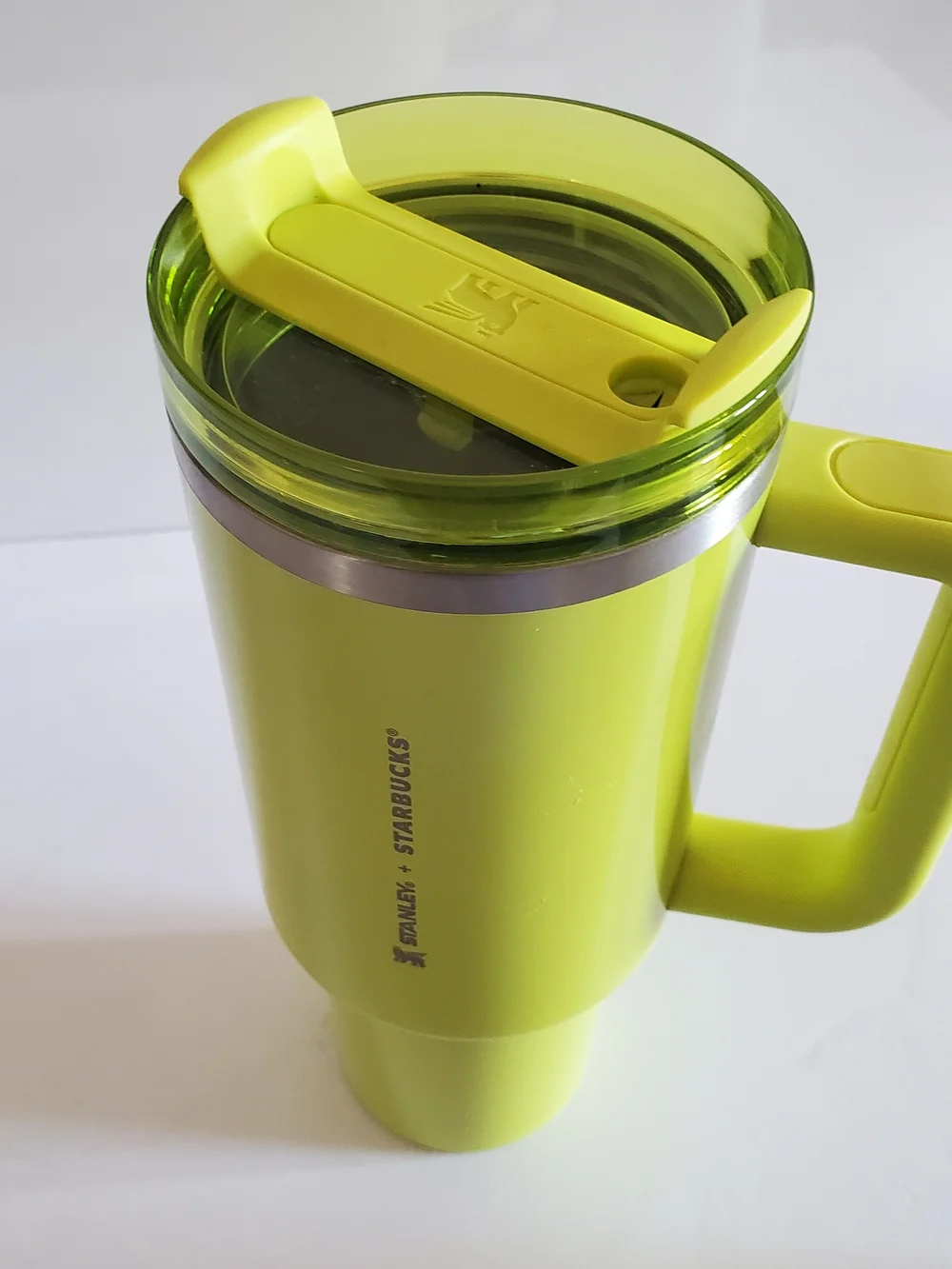 Stanley Lime Green Insulated Tumbler with Lid - Picture 3 of 6